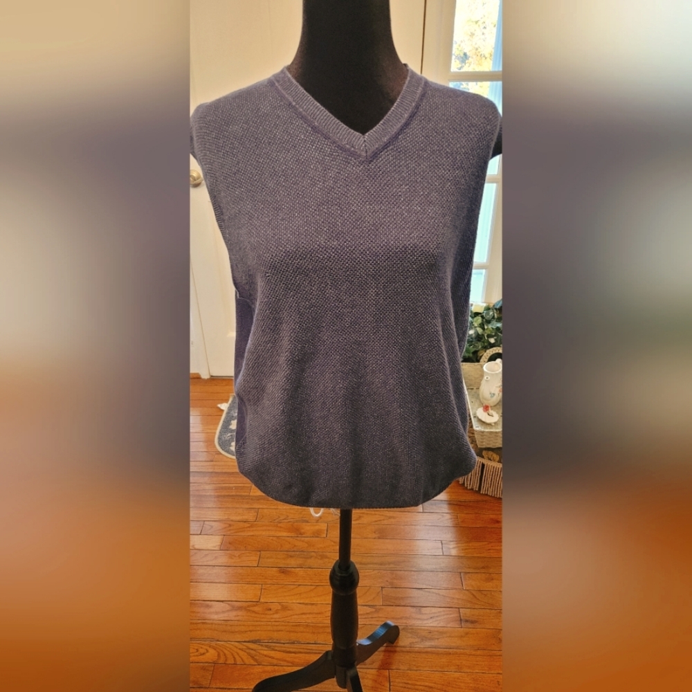 Geoffrey Beene blue sweater vest Medium